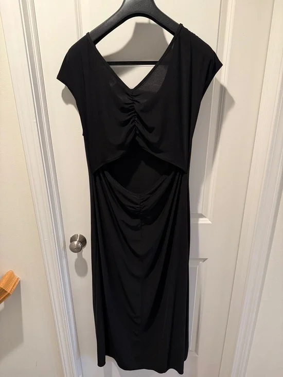 VENUS Black Cap-Sleeve Midi Dress - Picture 3 of 6